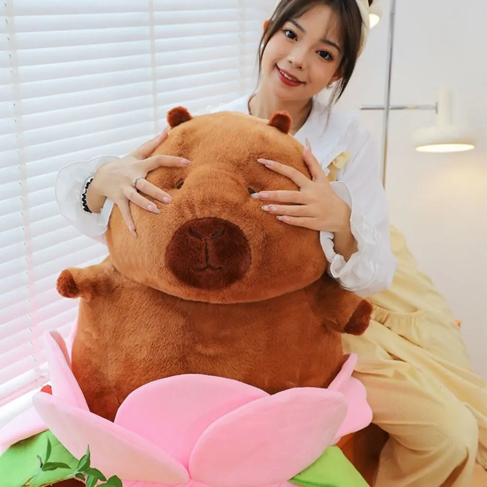 Mignon habiller Capybara peluche Simulation moelleux Capybara peluche jouet dessin animé doux Capibara moelleux poupée décor à la maison