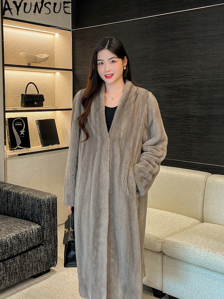 

AYUNSUE 2025 New Natural Velvet Mink Fur Coat Woman V-Neck Luxury Whole Mink Coat for Woman Clothes High Quality Шуба Женская