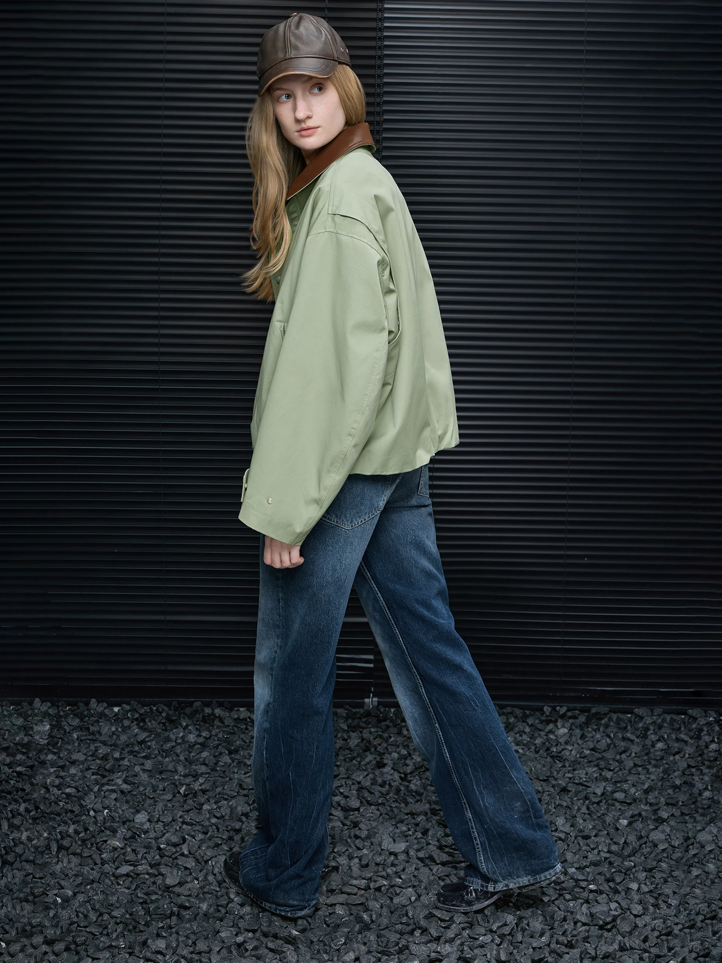 Street Style Baumwolljacke Damen Locker Geschnittener Mantel mit Lederkragen Frühling 2026 Modisch Einzigartig Schöne Oberbekleidung