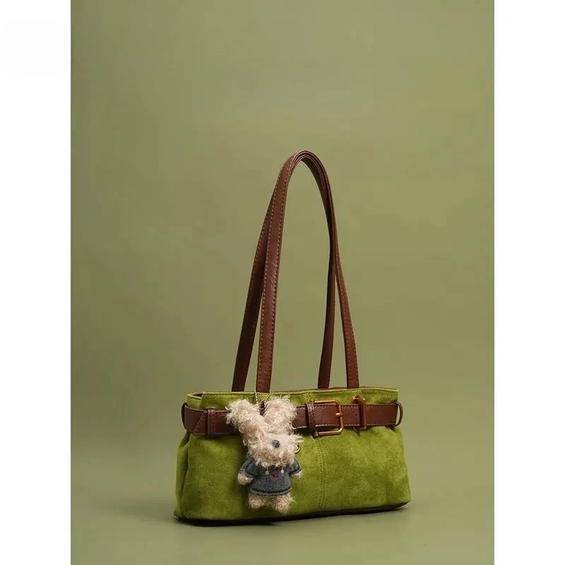 A niche high-end texture retro contrasting single shoulder underarm bag for women's new large capacity commuting bag