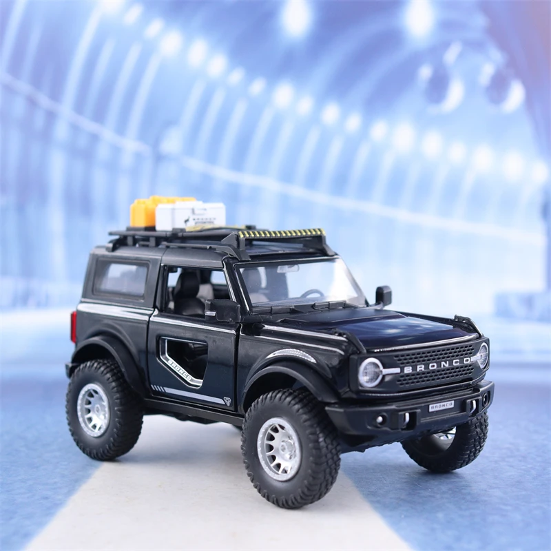 1:32 Ford Bronco Off-road vehicle Simulation Diecast Metal Alloy Model car Sound Light Pull Back Collection Kids Toy Gifts X32