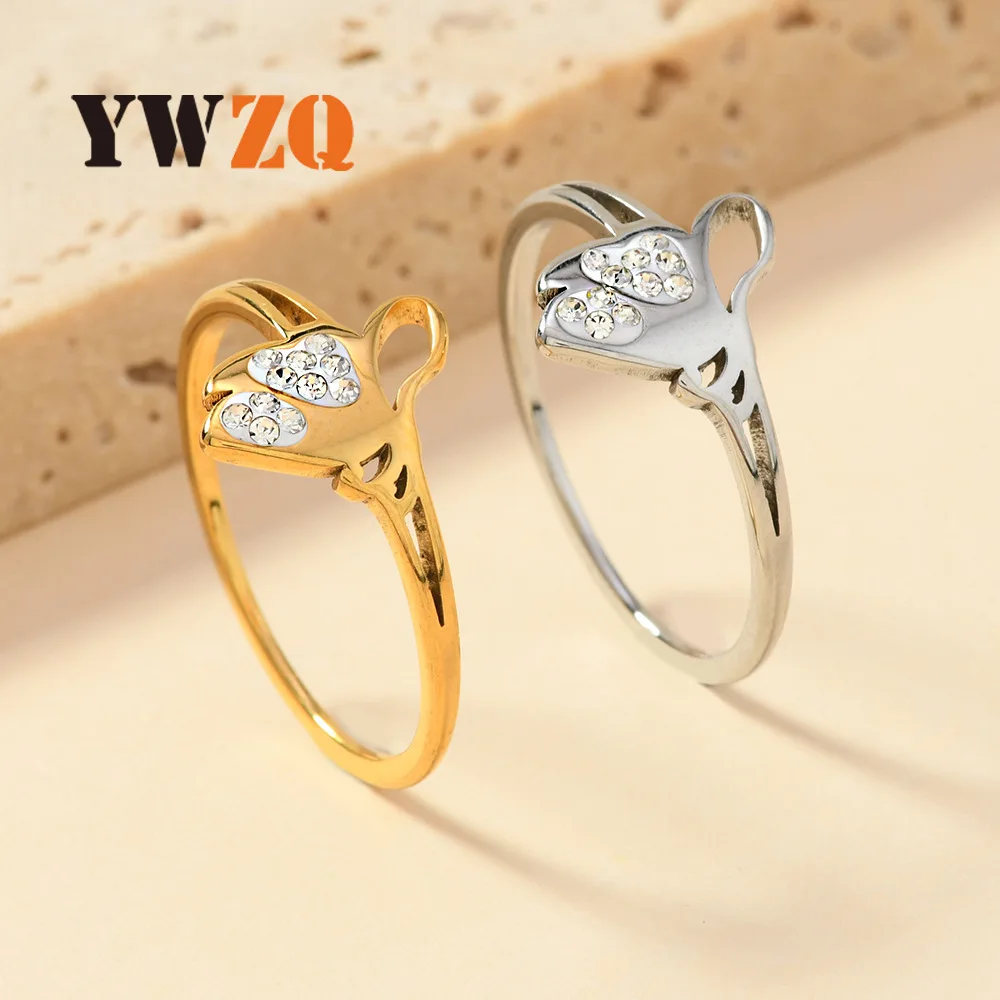 Europe And The United States New Stainless Steel Ring Female Fashion Cut Butterfly Clay Diamond Couple Ring Jewelry Manufacturer