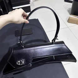Moto & Biker Shoulder Bags For Women Handbags And Purses Luxury Designer 2023 New In PU Rivets Belt Buckle Decoration Underarm