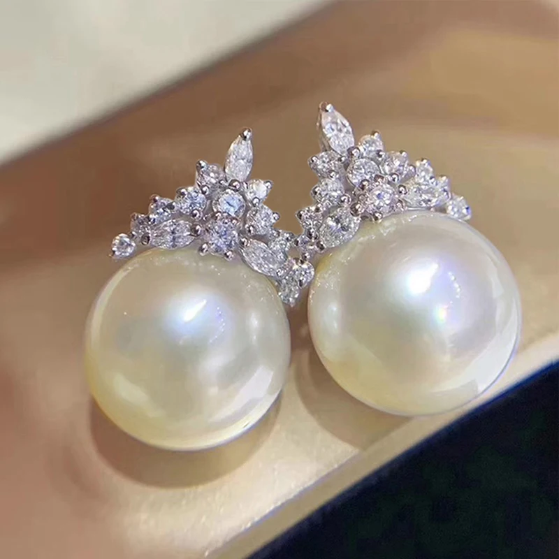 Huitan Luxury Imitation Pearl Drop Earrings Lady Engagement Accessories with Shiny Zirconia Delicate Elegant Jewelry for Wedding
