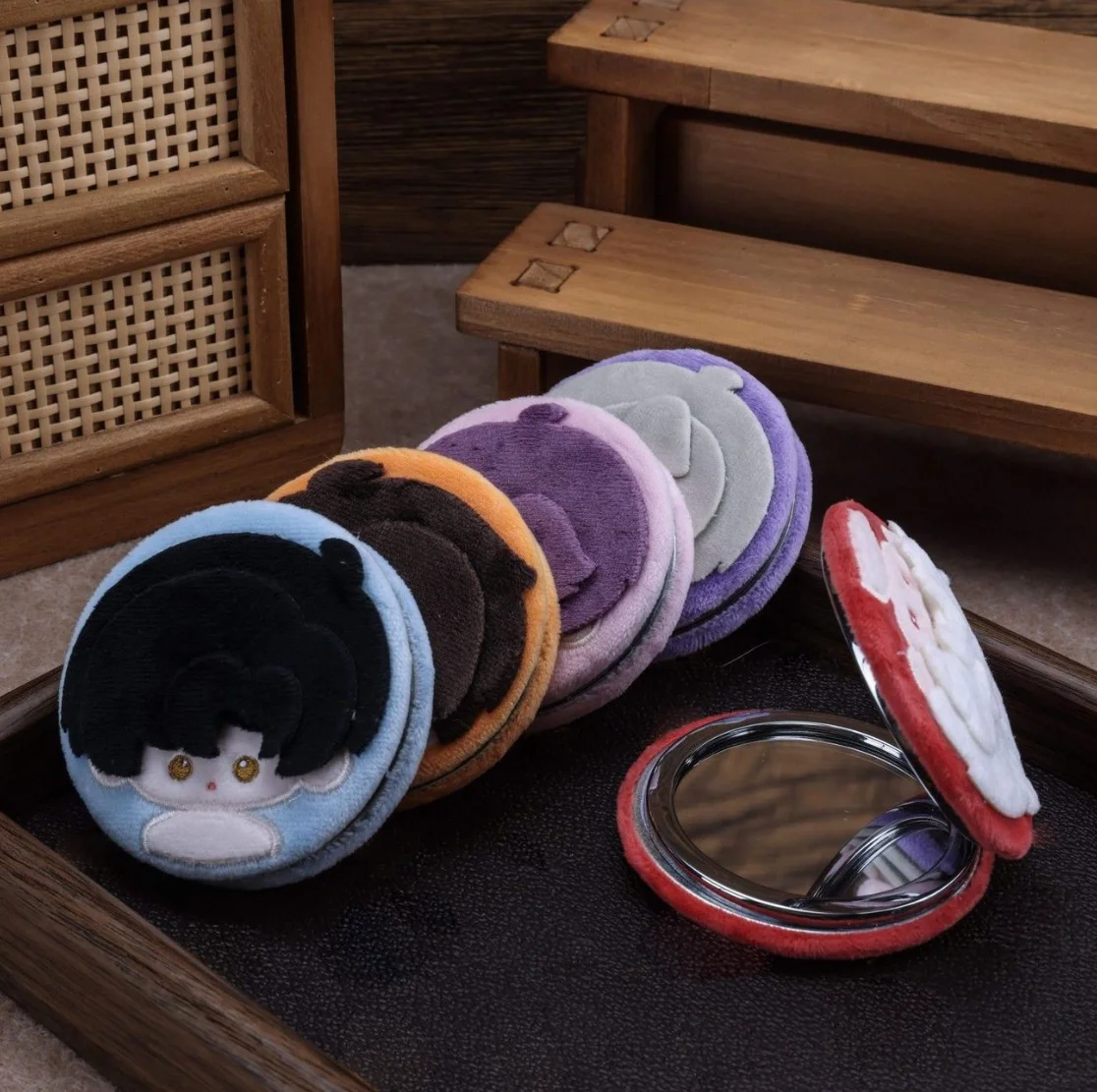 

Зеркало-игрушка 7,5 см Love And Deep Space: плюшевое, для макияжа, с персонажами Рафаэль, Ксавьер, Зейн, Сайлус, Калеб. Подарок для лучшей подруги.