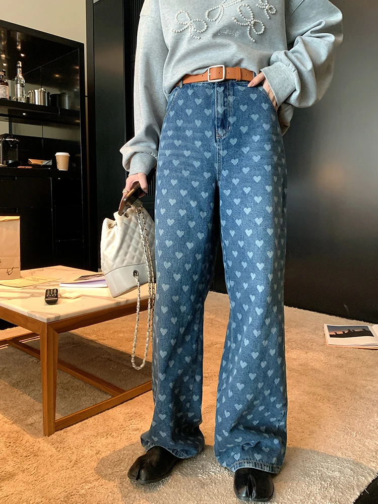 

Джинсы NAZ больших размеров с принтом в виде сердечек, в корейском стиле, весенняя новинка, широкие брюки, длинные, повседневные, свободного кроя, без стрейча.