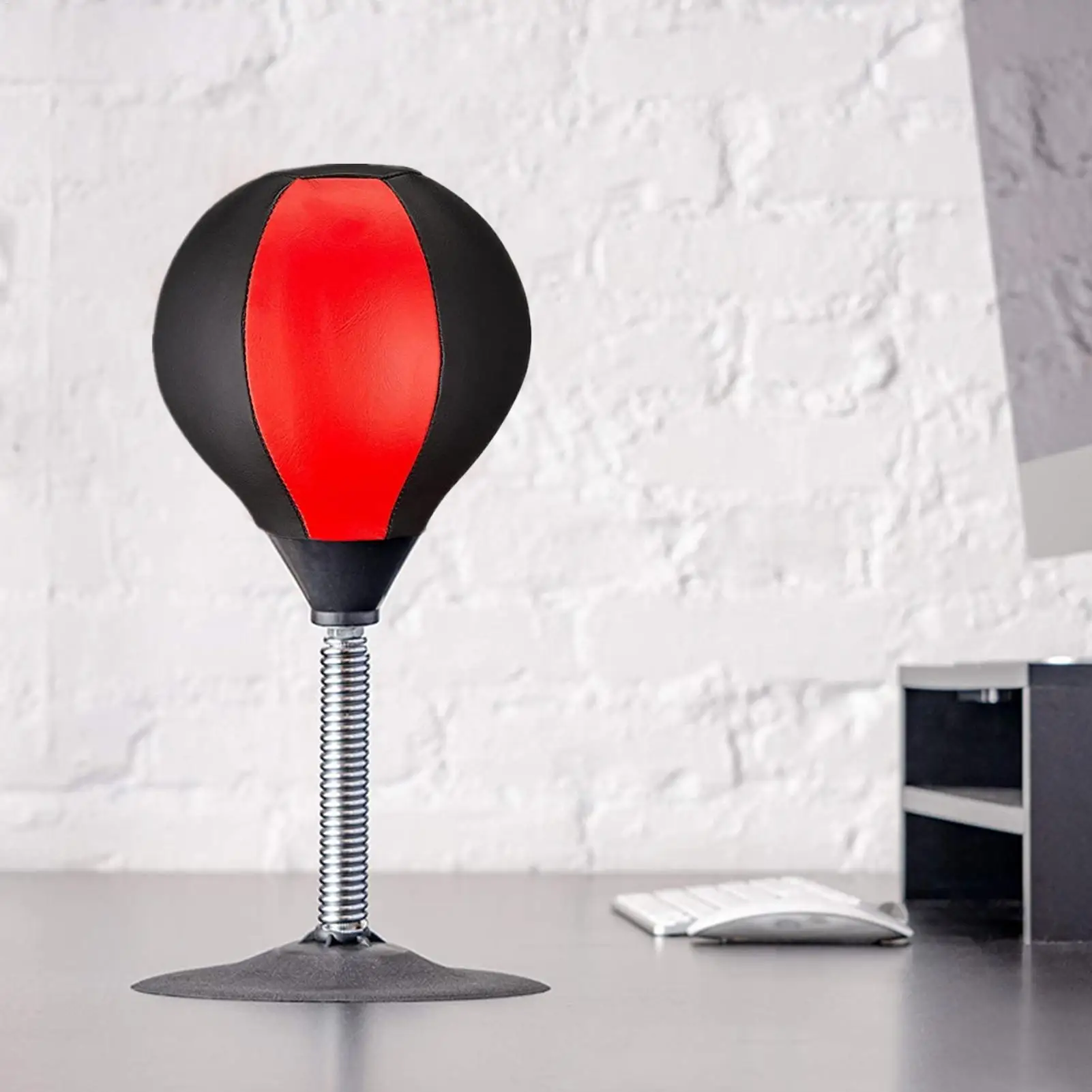 

Технологические инструменты, настольная боксерская груша, присоски к столу, крутые гаджеты для офиса, подарки для коллег