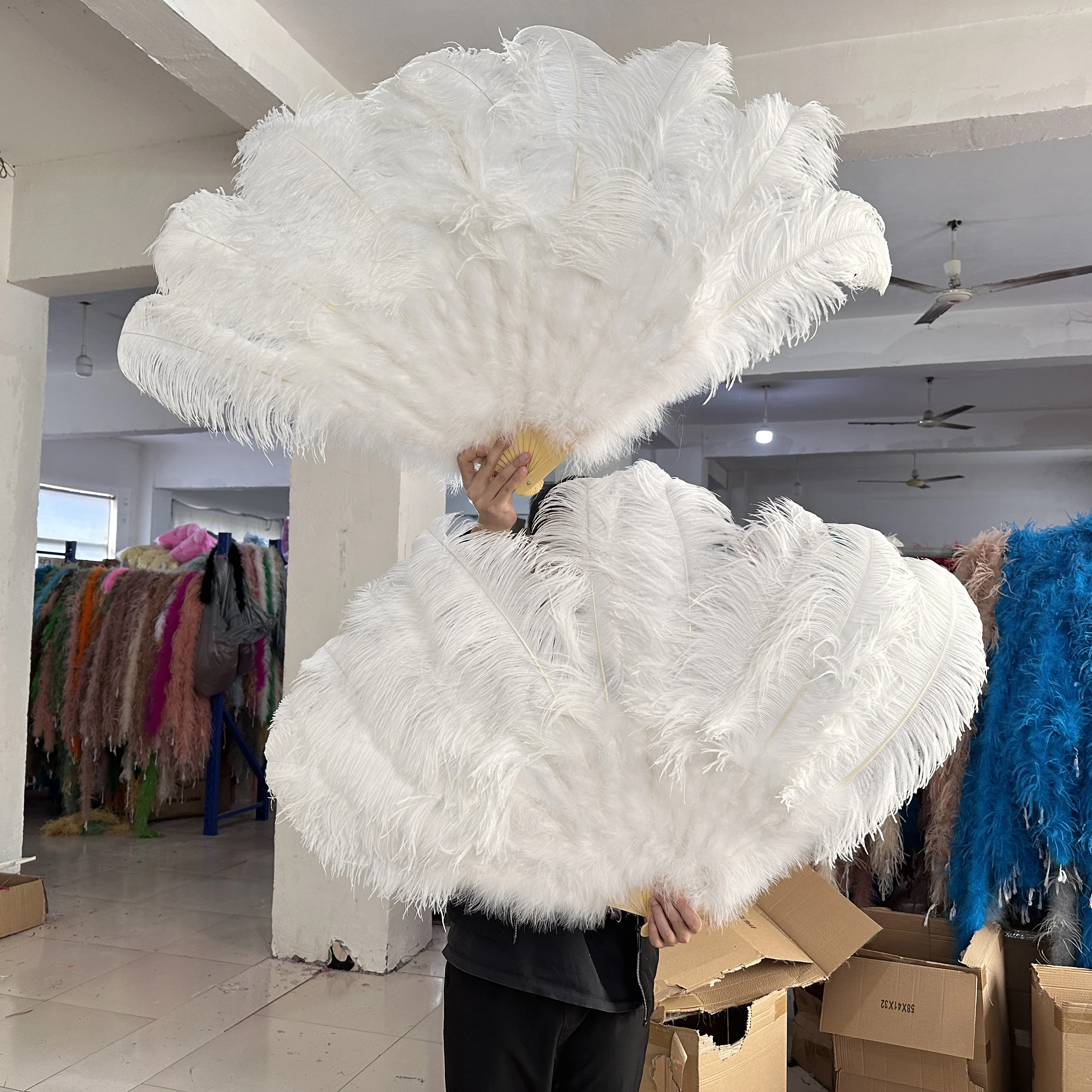 White 130CM Big Ostrich Feather Fan Fluffy 13 Bone Handheld Carnival Belly Dance Stage Performance Feather Fan Plumes DIY Crafts