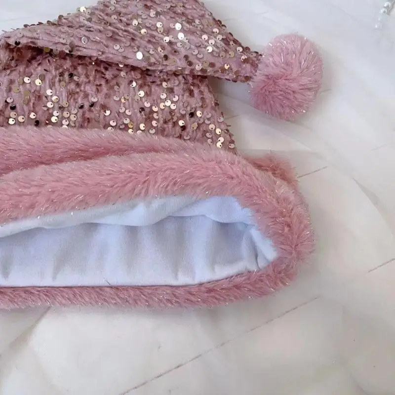 P88A หมวกซานต้าคริสต์มาสพร้อมหมวกปีกขนยาวอุปกรณ์คอสเพลย์ปาร์ตี้ปีใหม่