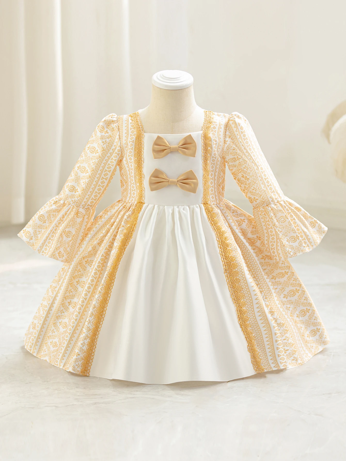 Neues High-End-Mädchen-Prinzessin-Kleid mit gestreifter Schleife und langen Ärmeln, Geburtstag, Tanzaufführung, Klavier, einjähriges Prinzessinnenkleid Dongfeng