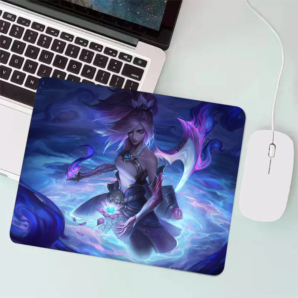 

League of Legends Akali Small Gaming Mouse Pad PC Gamer Keyboard Mousepad Computer Office Mouse Mat Laptop Mause pad Desk Mat