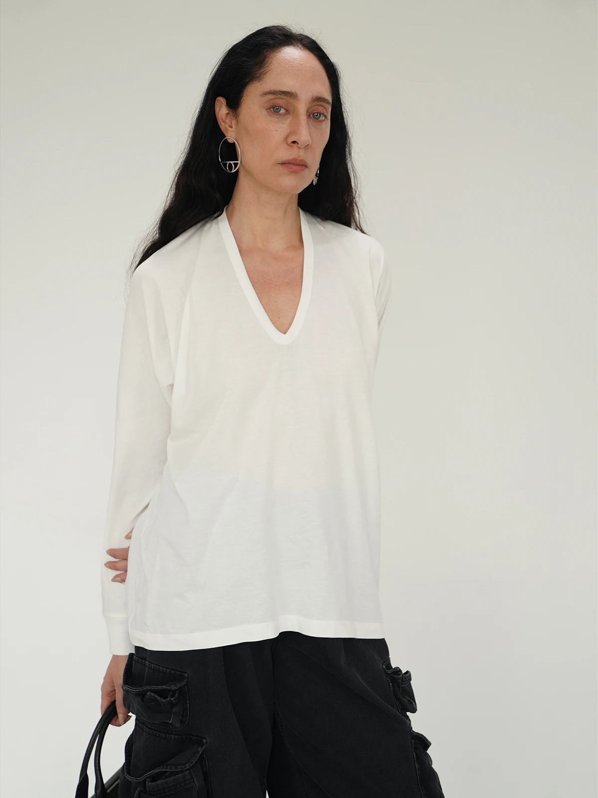 

a Bow 2025 Winter Long Sve T-irt 00% Combed Cotton Basic One-Piece Waterdrop Collar Casual Comfortable Breathable Ladie...