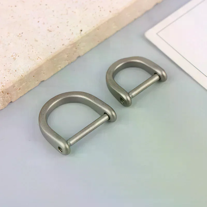 1PCS Titanium D Ring Key Shackle U Shape Key Ring Horseshoe Clasp For Car Fob DIY Leather Key Organizer Keychain