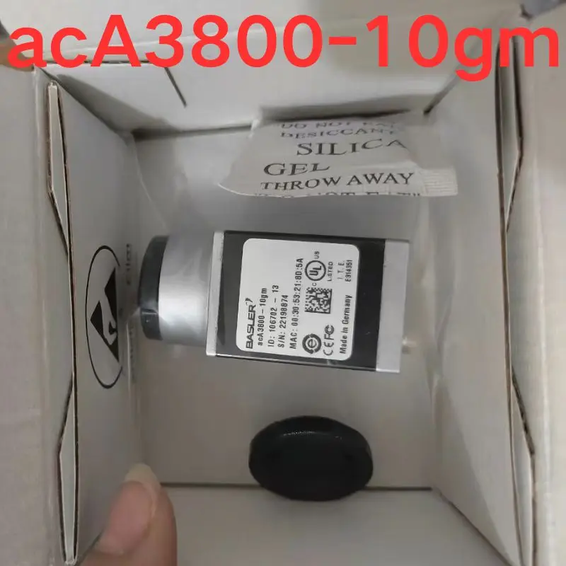 brand-new, Industrial camera acA3800-10gm Contact me and I can offer you a discount