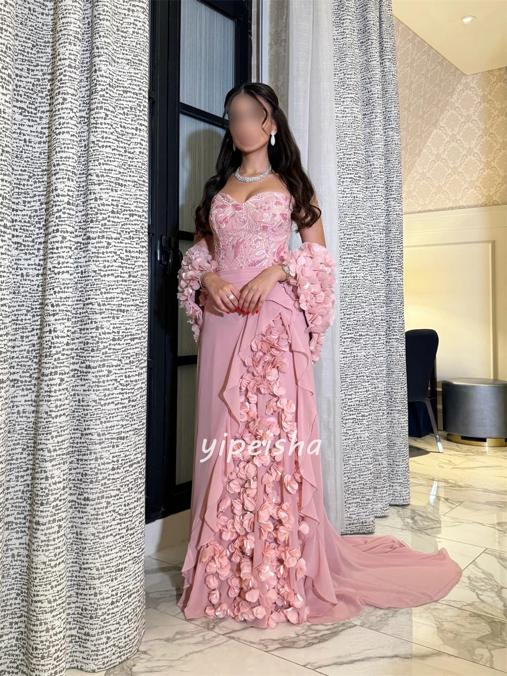 Personalizado estilo moderno clássico chiffon artesanal flor plissado em linha reta sem alças vestidos longos sob medida vestidos de ocasião combinando