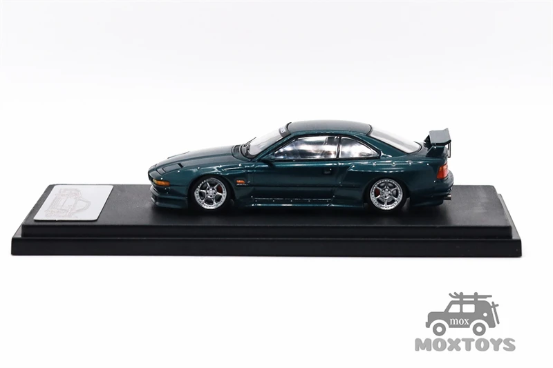 نموذج وحيد القرن RM 1:64 850CSi E31 أخضر داكن محدود 699 نموذج سيارة دييكاست