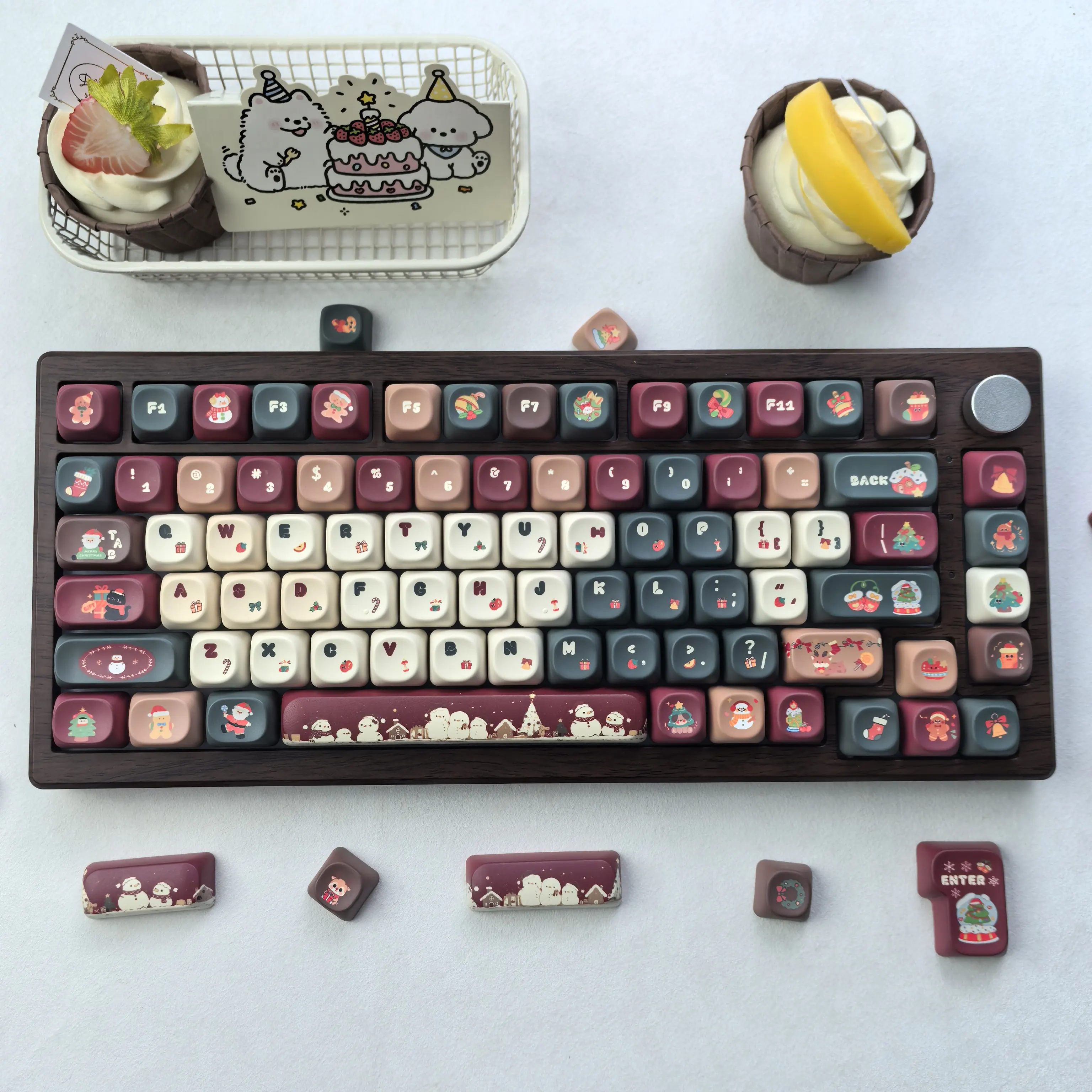 MAIMOOO Christmas Keycaps Cute Red Brown Green Moa Cherry High Pbt Material Sublimation Process Keyboard Keycaps