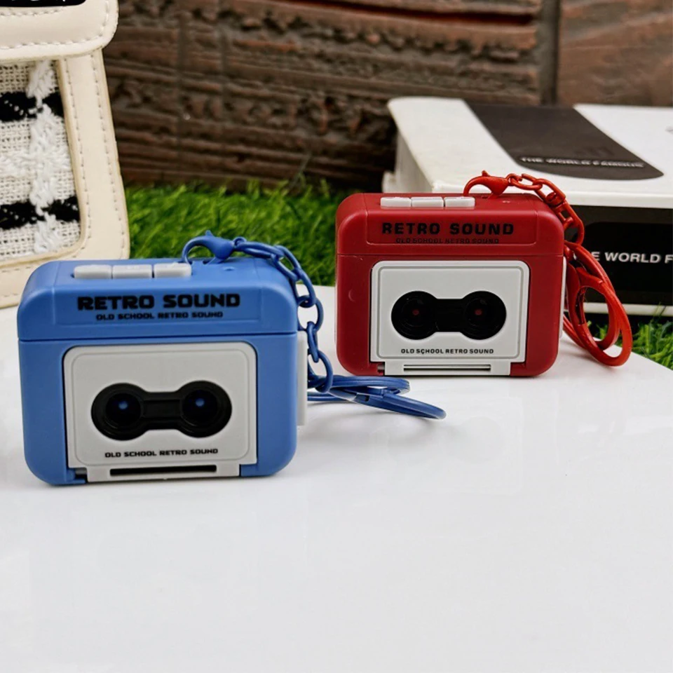 ZAKOL Personalized Retro Tape Recorder Keychain Mini Recording Music Box Pendant Keyring Backpack Ornament Birthday Couple Gift