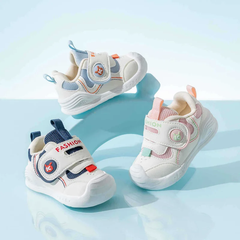 

2023 весенние новые первые ходунки для маленьких мальчиков и девочек, кроссовки из дышащей кожи на мягкой подошве для младенцев, спортивная обувь унисекс для малышей