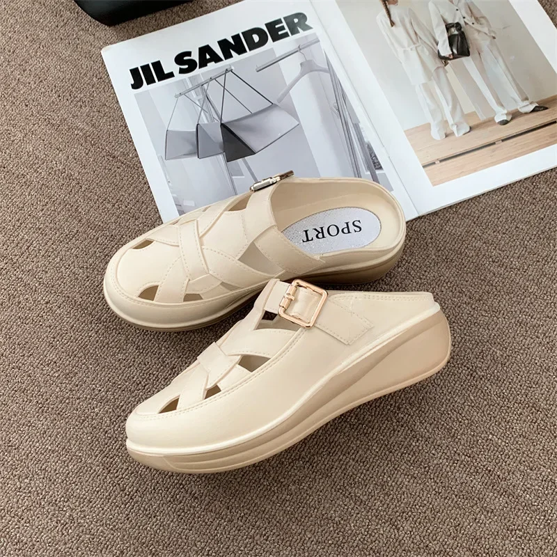 Thick Soled Versatile Women Sandals Fashion Baotou Women's Slippers 2025 Summer New Women Shoe Simple Height Increa Single Shoes