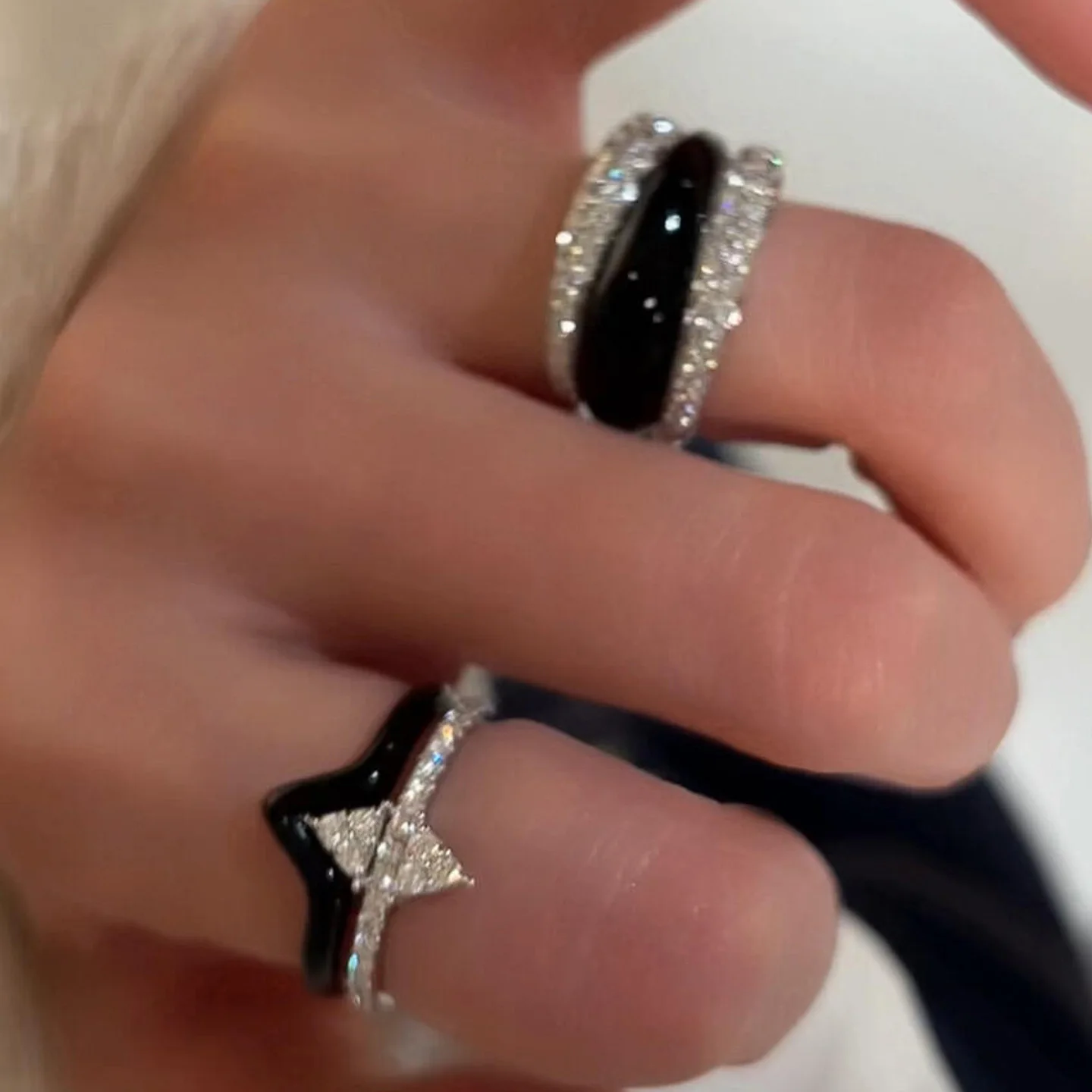 Vintage punk black enamel ring silver full diamonds rings for women high-end layered luxurious and fashion wedding jewelry gifts