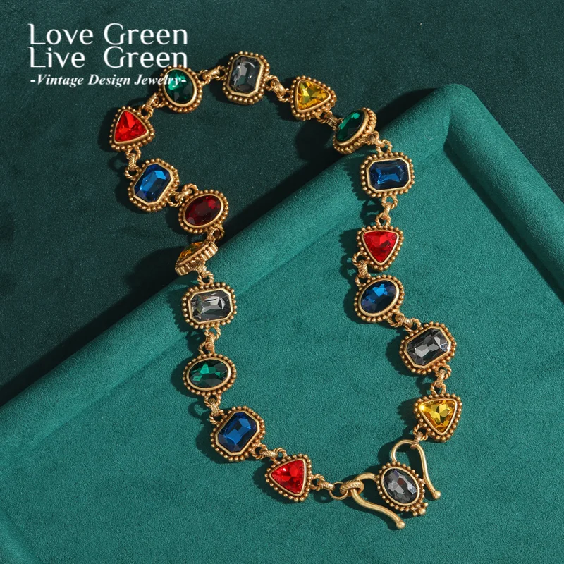 

Vintage Crystal Necklace Colorful Geometry Square Oval Antique Gold Color Luxury Jewelry Designer Charms 2025 Party Wedding New