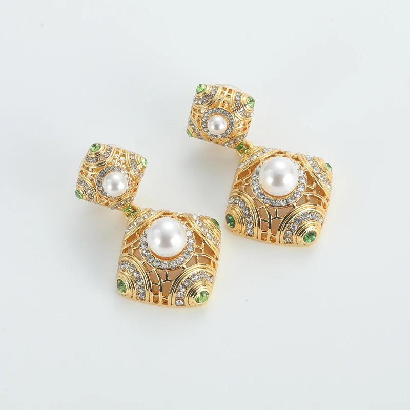 Luxury Designer Pearl Earrings Charms Drop Vintage Jewellery High Quality Green Rhinestones Large Geometric Accessories Woman