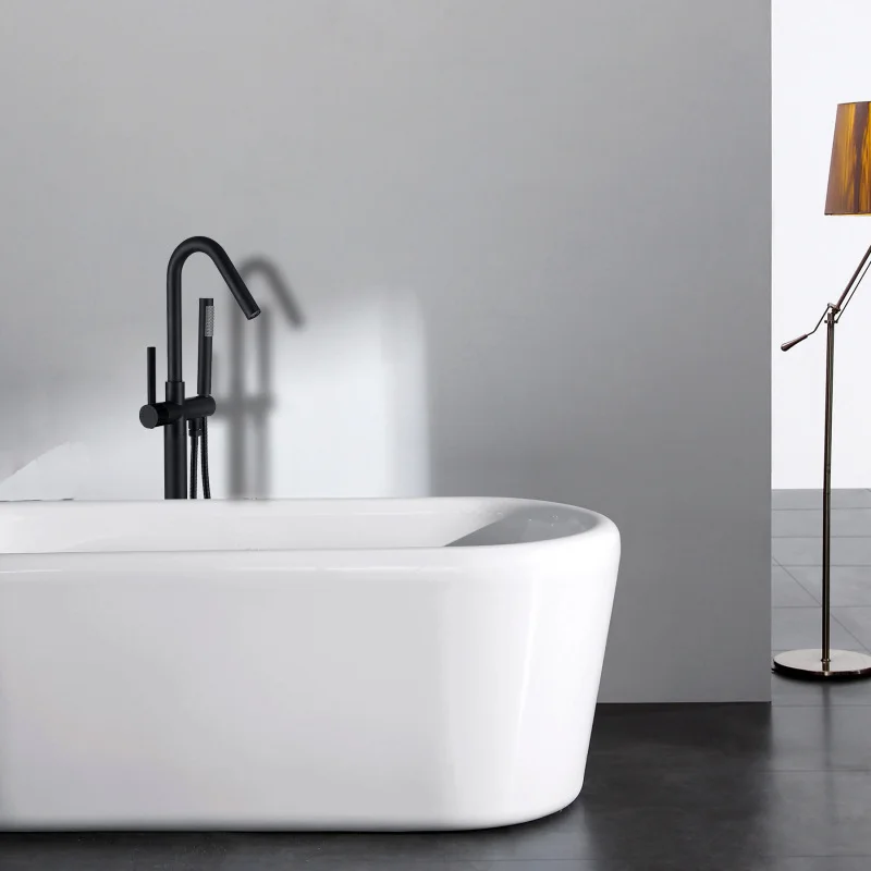 

Freestanding Bathtub Faucet with Hand Shower