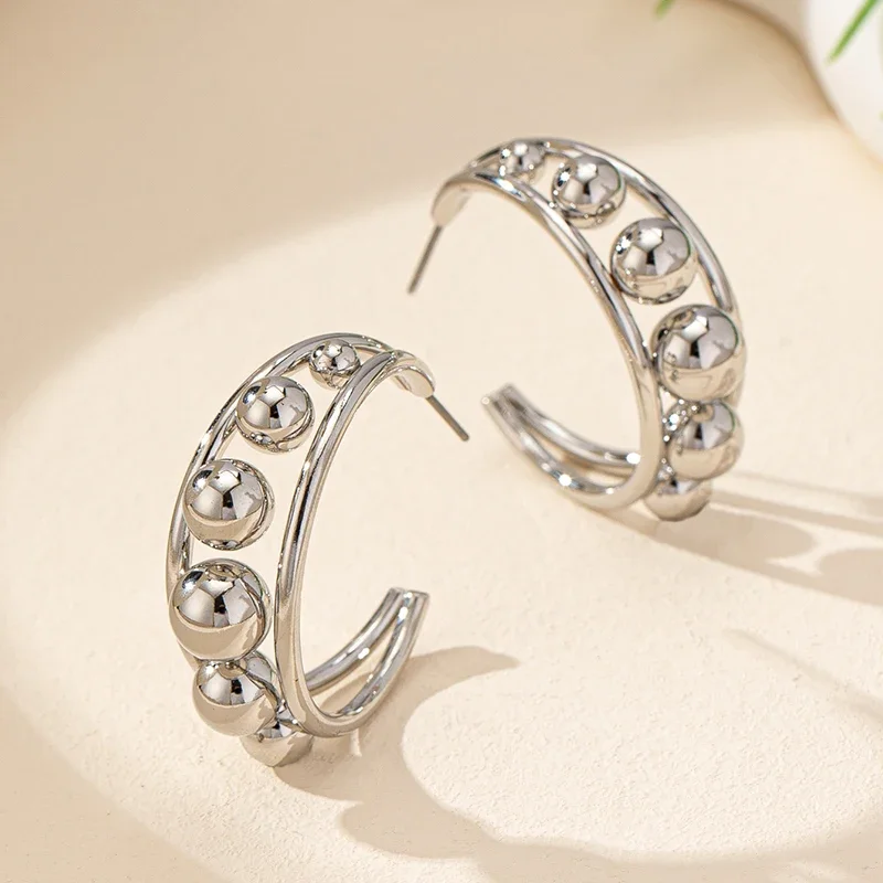 New Design Gold-plated Metal Beads C-shaped Earrings for Women Party Smooth Popular Female Hoop Earrings jewelry