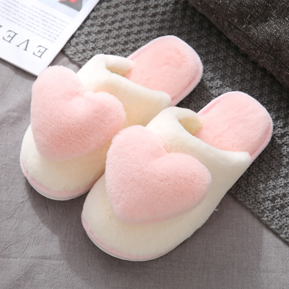 Cute Big Heart Popular Plush Slippers for Women Fluffy Cozy Home Comfy Shoes for Ladies Cute Heart Pattern House Slippers