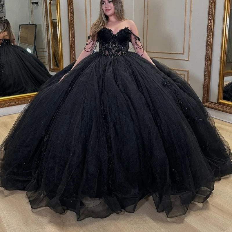 فساتين Quinceanera سوداء ثوب حفلة قبالة الكتف الدانتيل Beadin تول مشد حفلة عيد ميلاد الحلو 16 Vestidos De 15 Anos