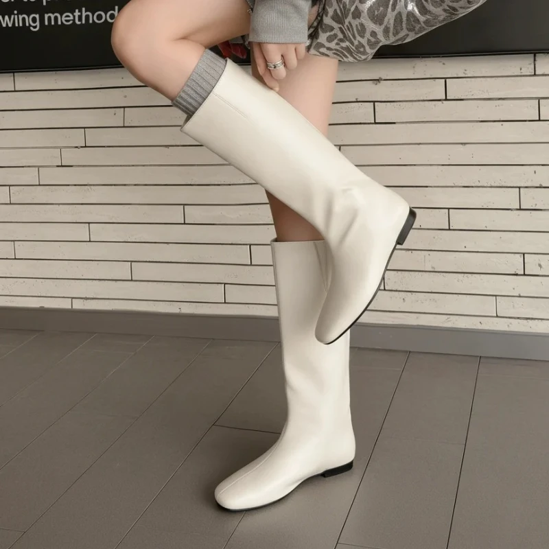 Echte Leder Damen Kniestiefel Quadratische Zehenpartie Erhöhter Absatz Slip-On Schlichte Alltags-Langstiefel Damen Freizeit 2026 Neu