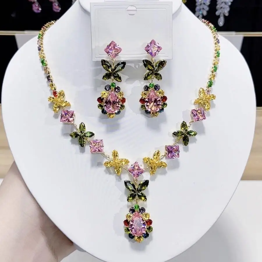 

Luxury Noeud papillon en zircon cubique Jewelry Earring Necklace For Women Bridal Wedding Exquisite Party Banquet Gift