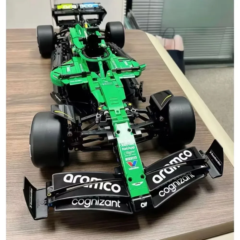 2026 New Technical 1547 PCS 1:8 Scale Aston Martin Aramco AMR25 MOC Racing Car Building Blocks Model Kit, DIY Assembly Collectib