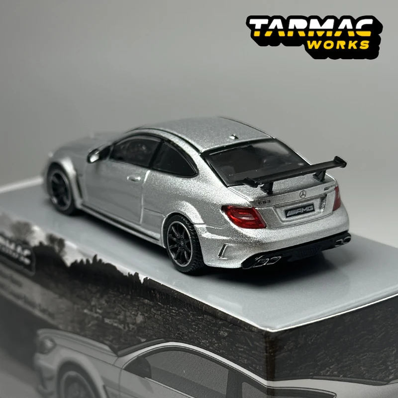 TW 1:64 Tarmac Works Mercedes-Benz C63 AMG Coupe Black Series