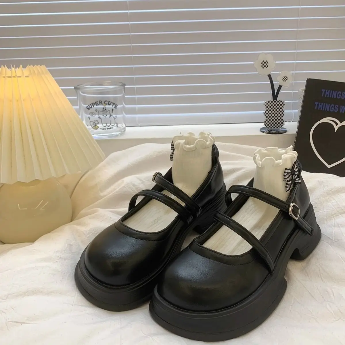 2026 Neue Sommer-Damenschuhe in Schwarz mit Runder Spitze und Dicker Sohle, Mary Jane Schuhe im Vintage Britischen Stil, Japanische Plateau-Loafer