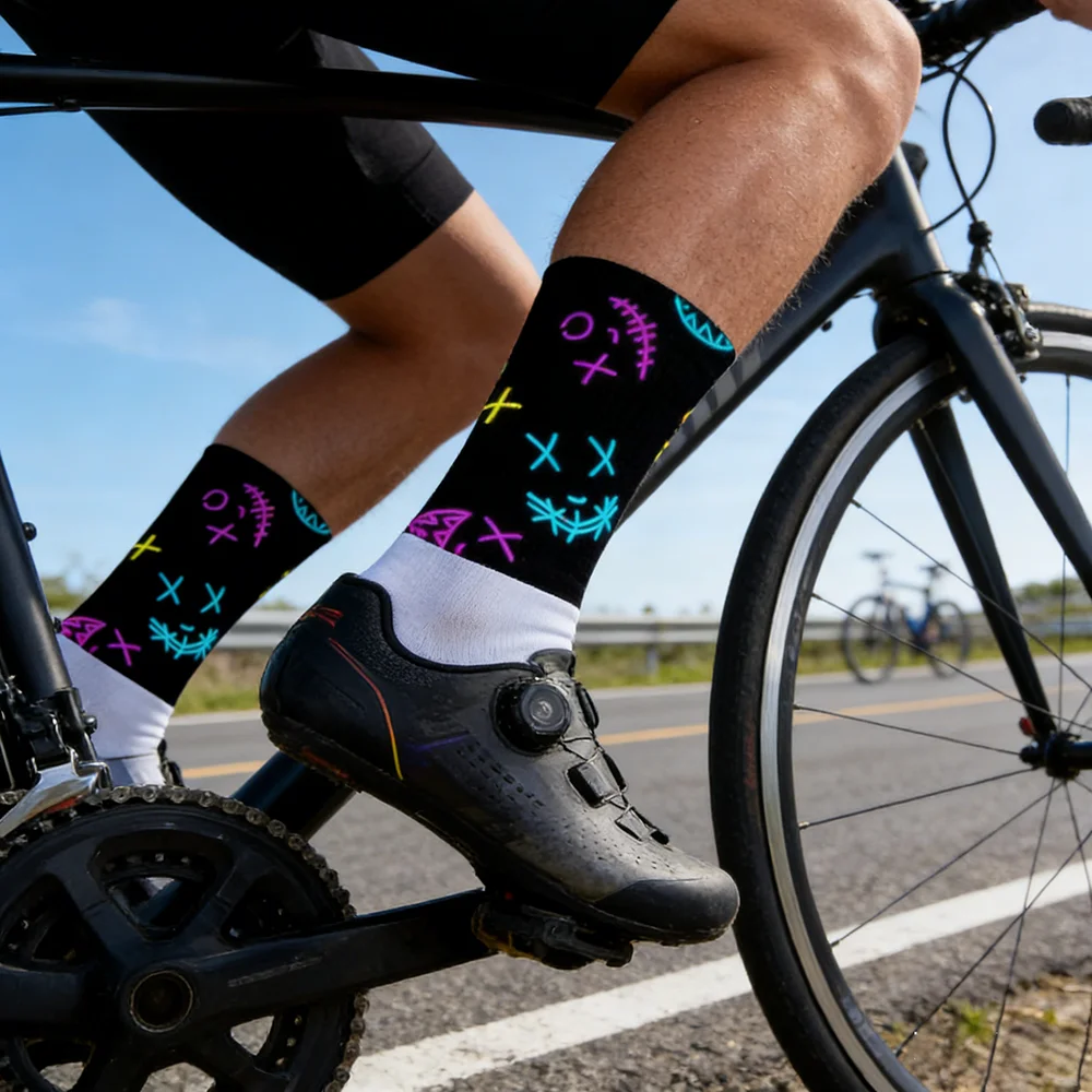 

Men's Breathable Sports Socks Powerful Grip One Size Fits All Cycling Football Socks