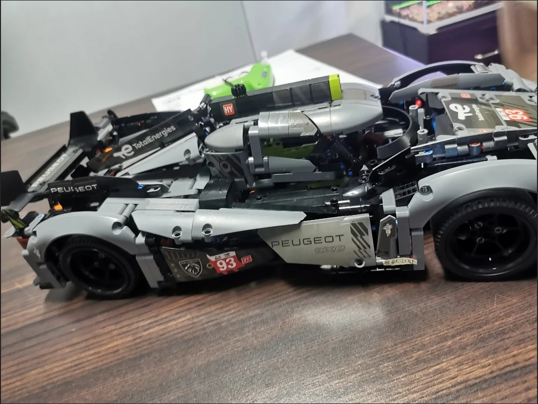 Seria MOC Samochody Sportowe Peugeot 9x8 Le Mans Mechaniczny Model do Składania o Wysokiej Trudności Zabawka dla Chłopca Limitowana Edycja Klocki Konstrukcyjne