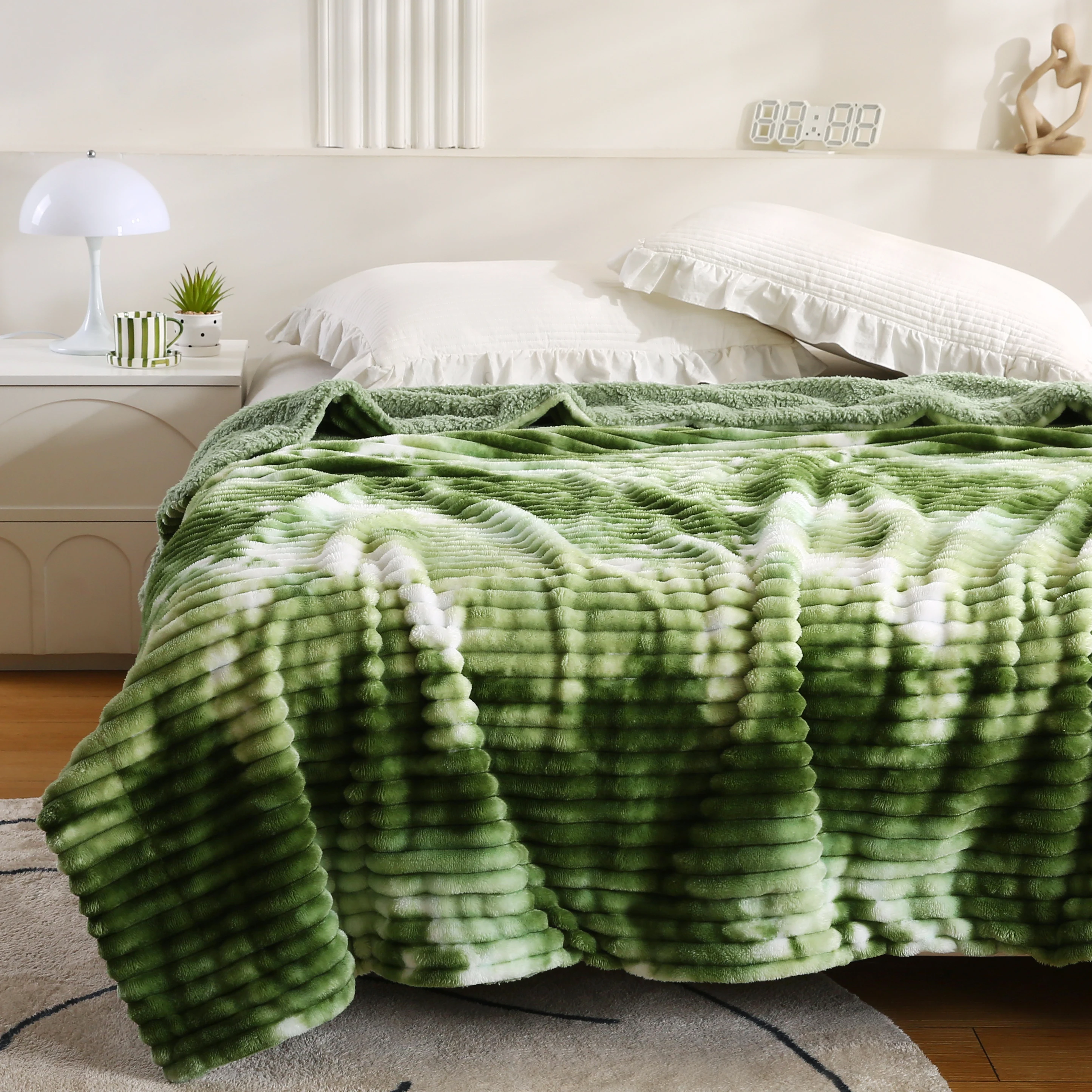 

Grass Green Stripe Sherpa Fleece Blanket Soft Warm Cozy Fluffy Thick Blanket for Sofa Couch Bed Bedspread Cover for Boys Girls