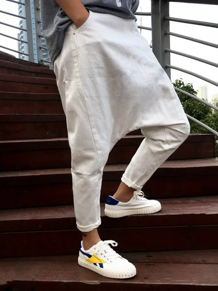 Hip Hop Casual Harem Pants Men Streetwear Button Fly Drop Crotch Denim Pants Loose Fit Summer Ankle Length Trousers Men Jeans