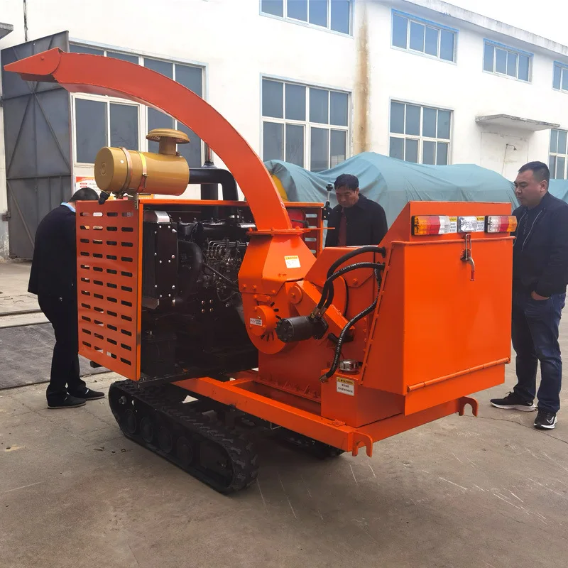 Tree branch crusher dry and wet dual-purpose mobile garden branch leaf crushing car small orchard branch crusher equipment