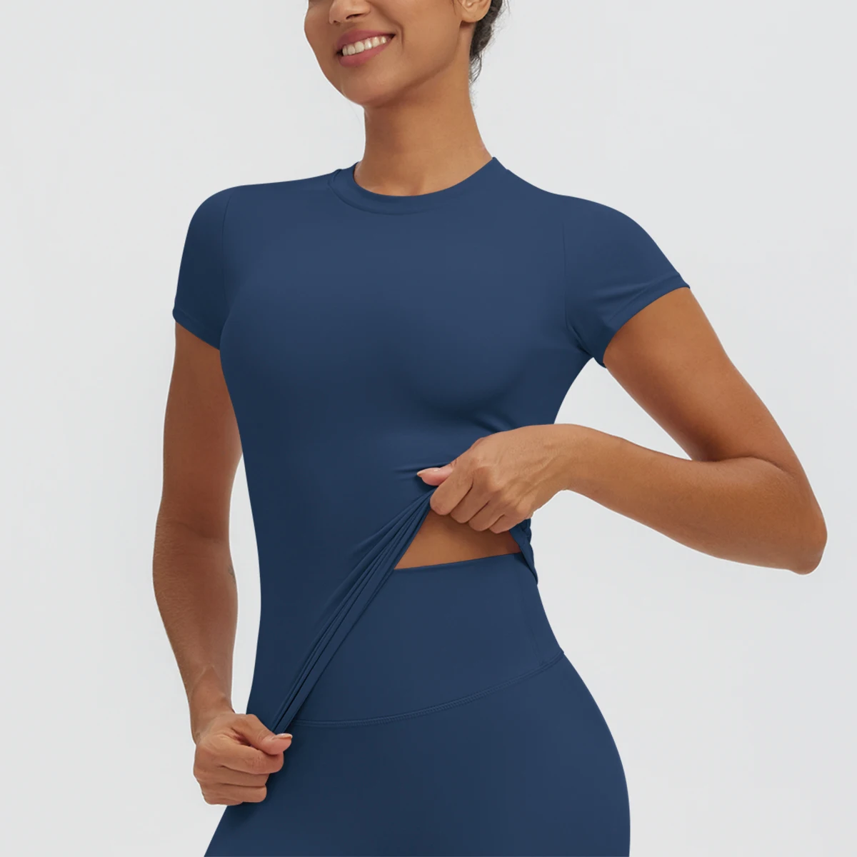 Hochelastisches, schnelltrocknendes, einfarbiges Yoga-Kurzarm-T-Shirt für Damen, Workout-Oberteil, schmal geschnittenes, lässiges Sport-, Lauf-, Fitness- und Yoga-T-Shirt. – Detail 11