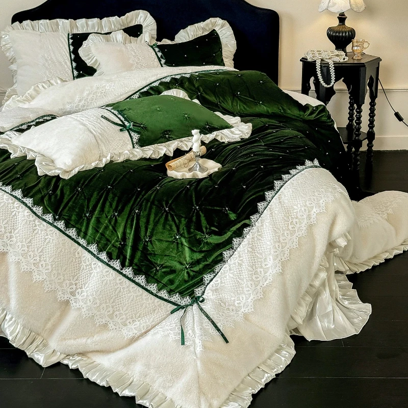 French Style Bedroom Winter Vintage Floral High Weight Milk Velvet Four Piece Set Lace Embroidery Duvet Cover Bed Sheet