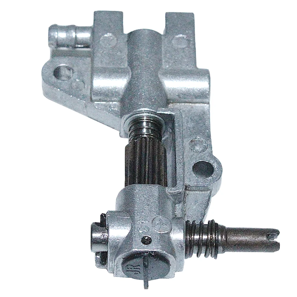 1pcs Oil Pump For Chinese 4500 5200 5800 45CC 52CC 58CC 2-Stroke Chainsaw Part