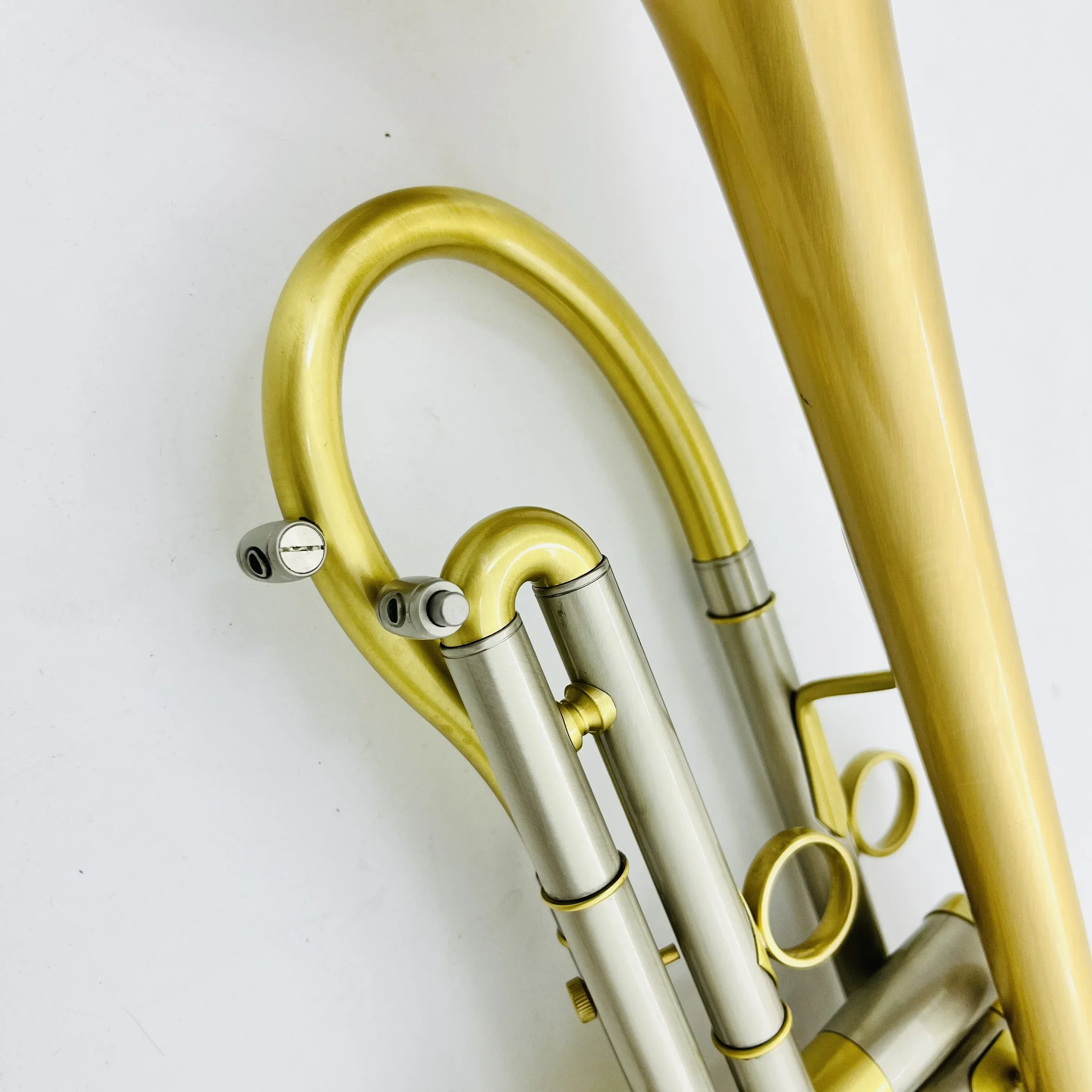 Bb Trumpet Advanced Gold Copper Material Brass Instruments With Case Mouthpiece Free Custom Logo