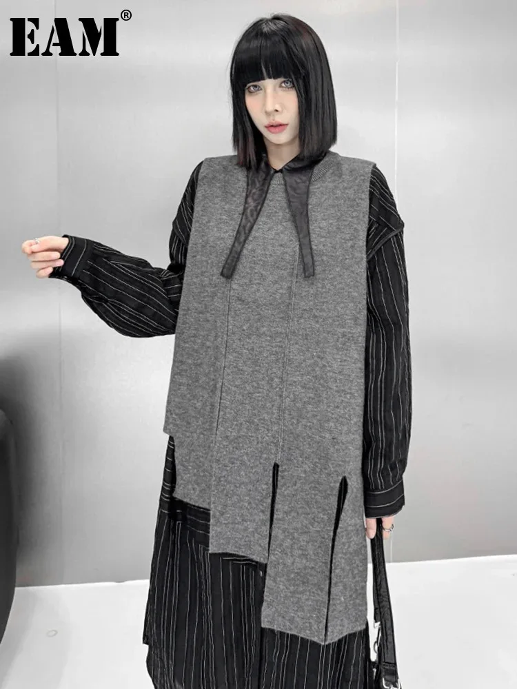 [EAM] Gray Slit Hem Big Size Knitting Sweater Round Neck Sleeveless Women Pullovers New Fashion Tide Spring Autumn 2024 1DH7455