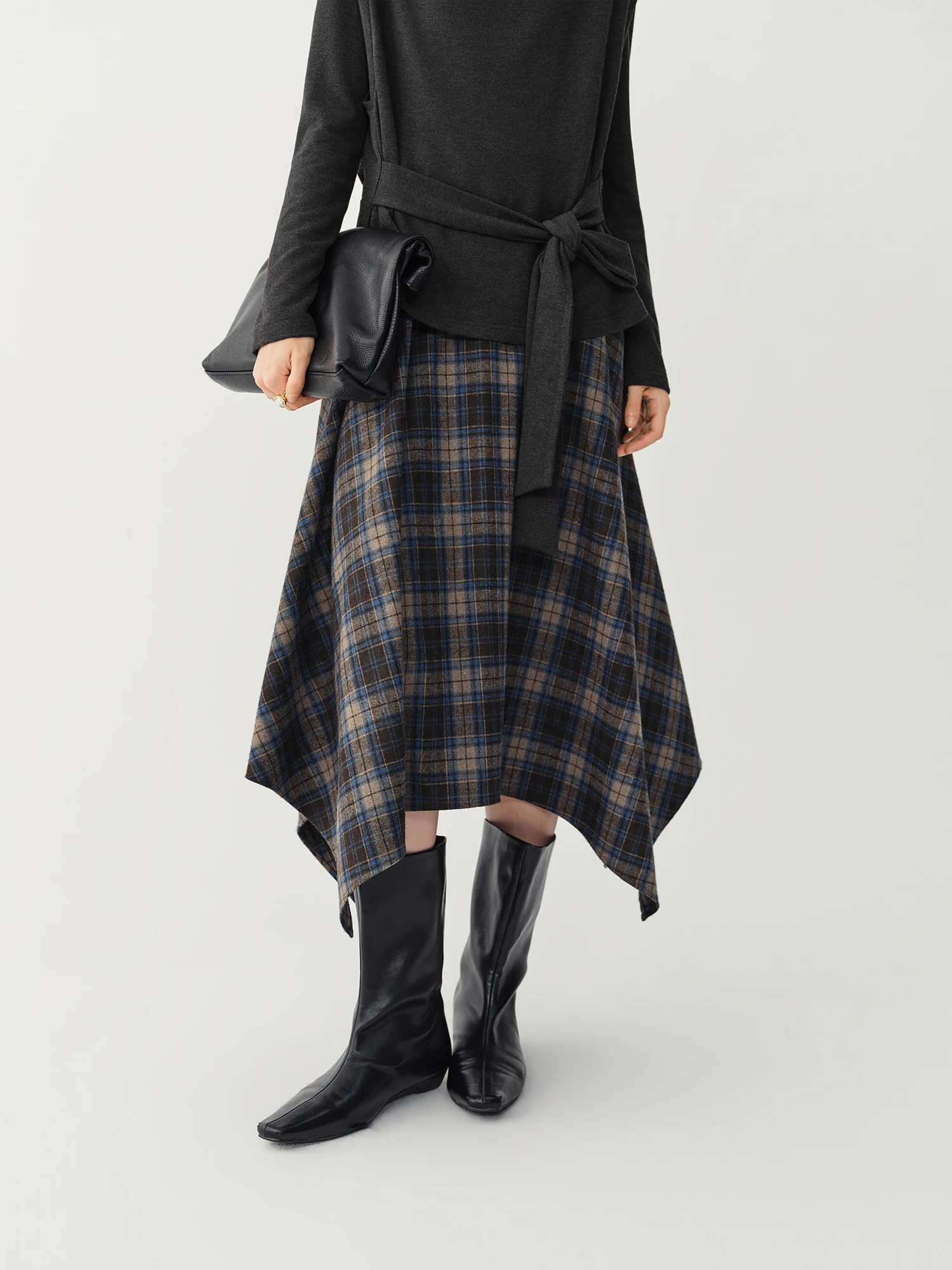 FSLE 2026 Winter Women's Vintage Plaid Print Asymmetric Full Flare Midi Skirt - Flattering Elegant Chic Versatile for Daily Wear