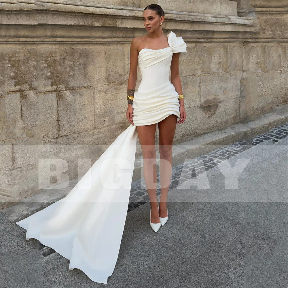 BIGDAY فستان زفاف قصير غمد مطوي 2025 كتف واحد رقبة قارب مفتوح الظهر فوق الركبة فستان زفاف Vestido De Noiva مخصص