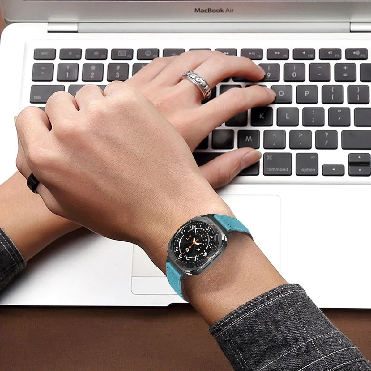 Leather strap for Samsung galaxy watch 8 40 44mm/ 8classic business band galaxy ultra 2025/7 47mm Quick Releas Leather Bracelet