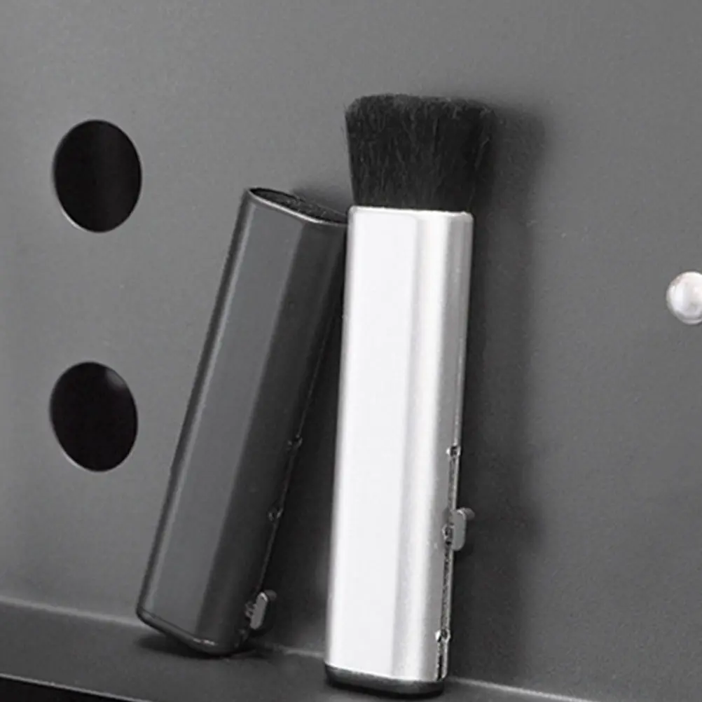 

2Pcs Guitar Cleaning Brushes Wool Dust Remover Retractable Tools for Piano Ukulele Durable Portable Easy to Use